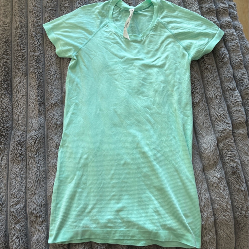 Lululemon speedy top green
